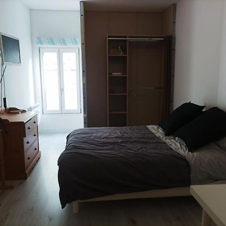 Agreable Maison De Ville Tout Confort Loudun Exterior photo